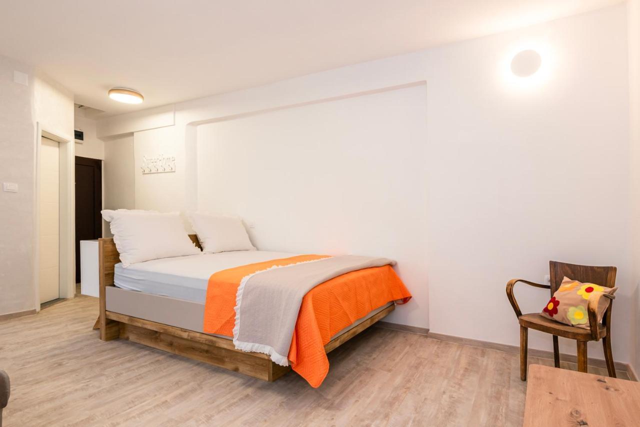 Studio Apartman Max Center Of The Old Town Free Parking Beautiful View Шибеник Экстерьер фото