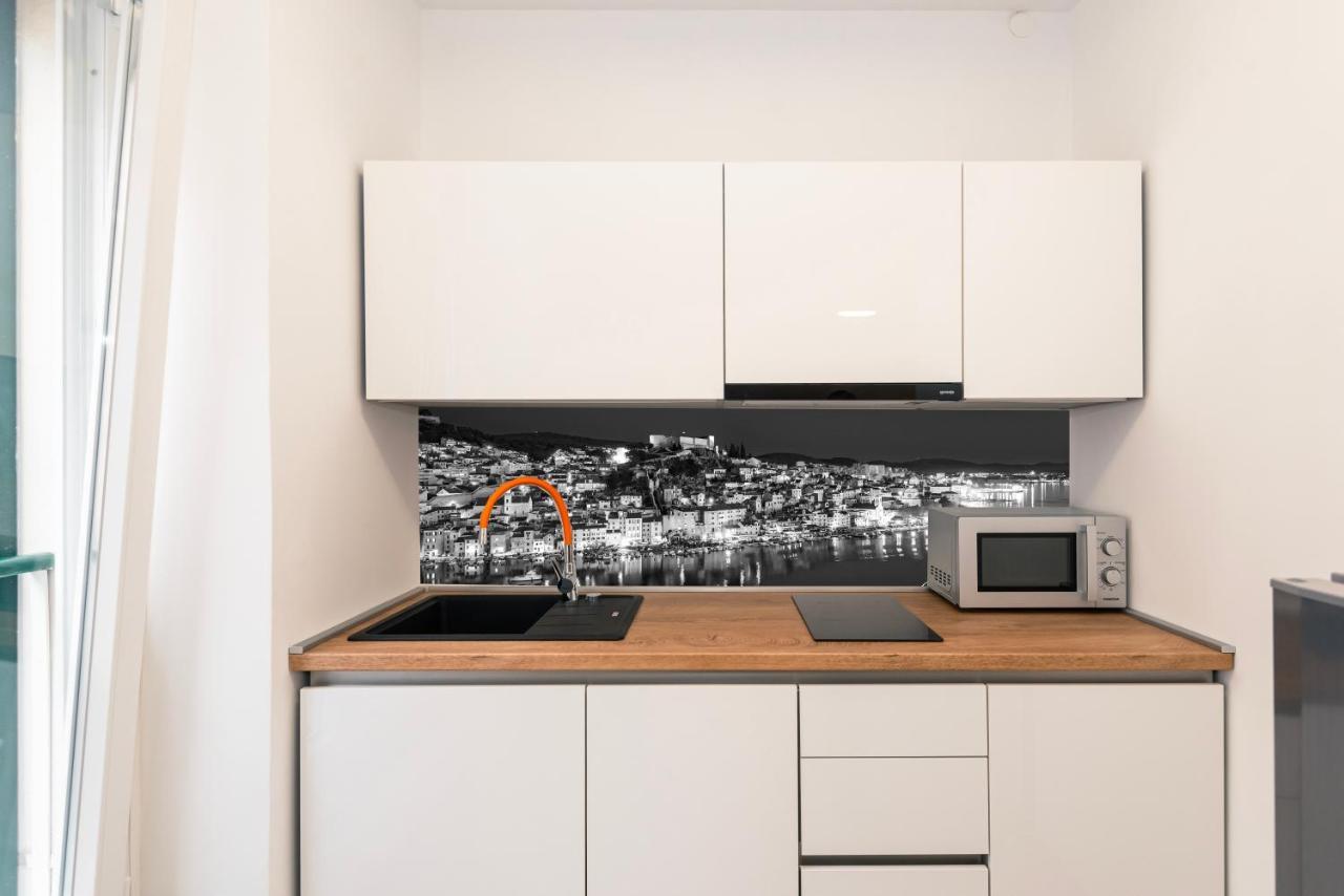Studio Apartman Max Center Of The Old Town Free Parking Beautiful View Шибеник Экстерьер фото